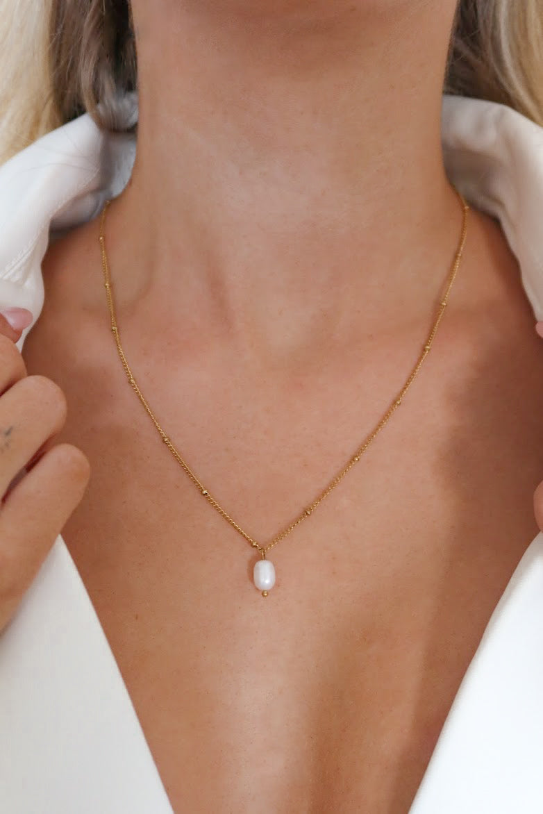The Sole Pearl Necklace